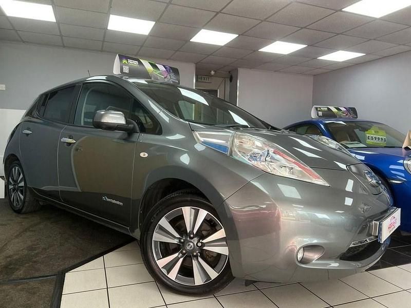 Used Nissan Leaf Tekna 80 kW (109 HP) 2017 Grey Hatchback