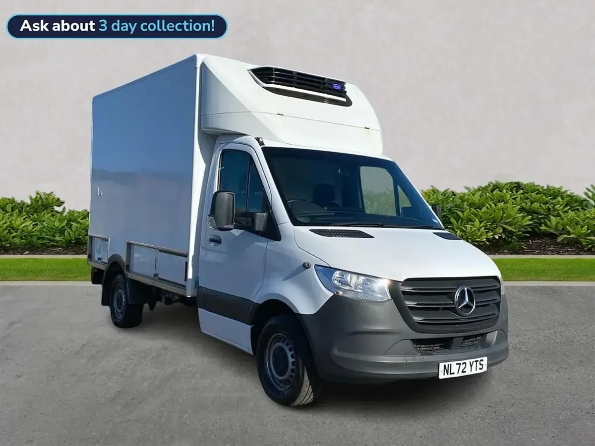 Begagnad Mercedes Sprinter Progressive 2023 Vit Van