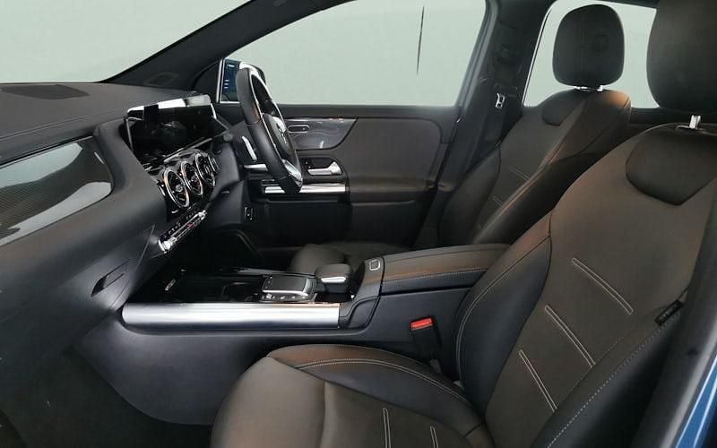 Used Mercedes GLA250 Exclusive 218 HP (160 kW) 2022 Blue SUV