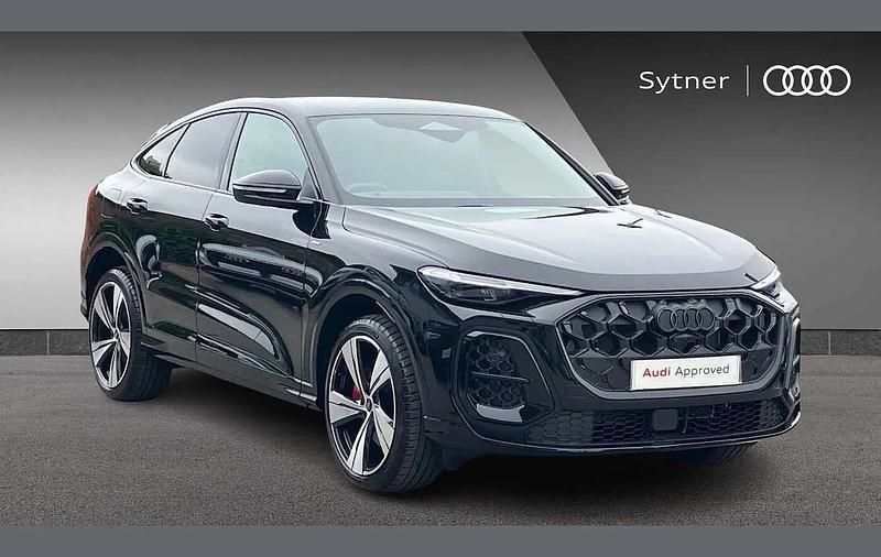 Black Used 2025 Audi Q5 Sportback Advanced SUV | £52,000 (Expensive) - Image 1/4
