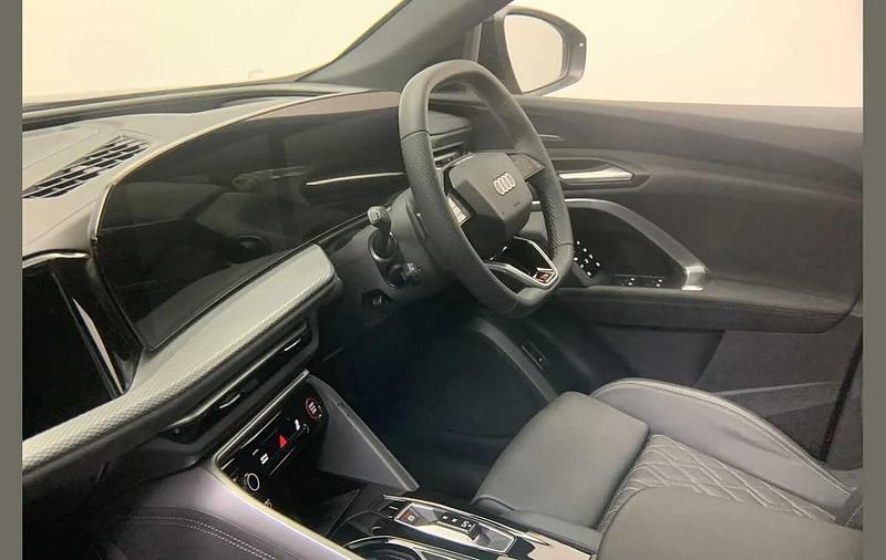 Used Audi SQ5 Advanced 362 HP (266 kW) 2025 Grey SUV