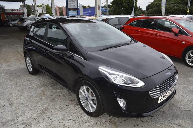 Black Used 2018 Ford Fiesta Zetec Hatchback | £6,999 (Fair price) - Image 1/4