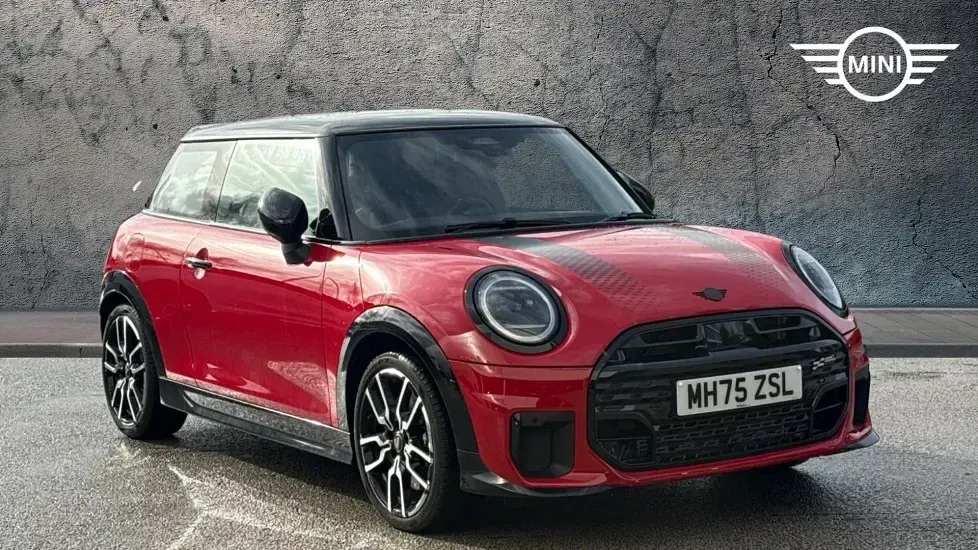 Usado Mini Cooper Hatch 113 kW (154 HP) 2026 Vermelho Citadino