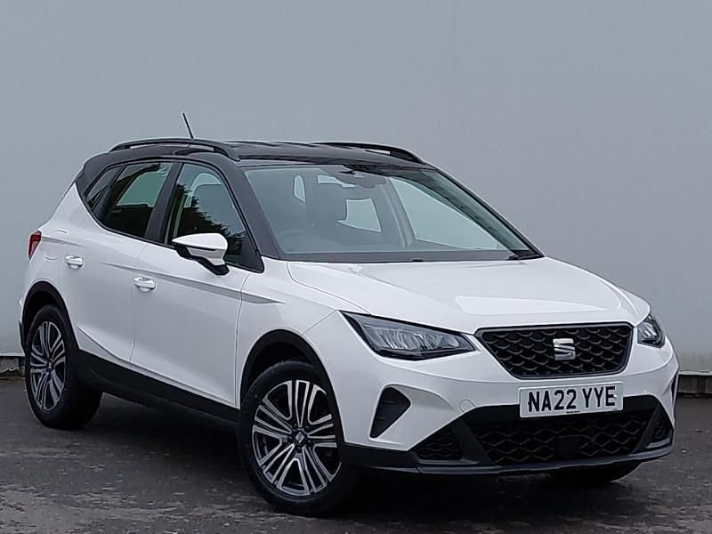 White Used 2022 Seat Arona SE SUV | £12,498 (Fair price) - Image 1/4