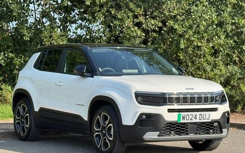 White Used 2024 Jeep Avenger EV Summit SUV | £20,999 - Image 1/4