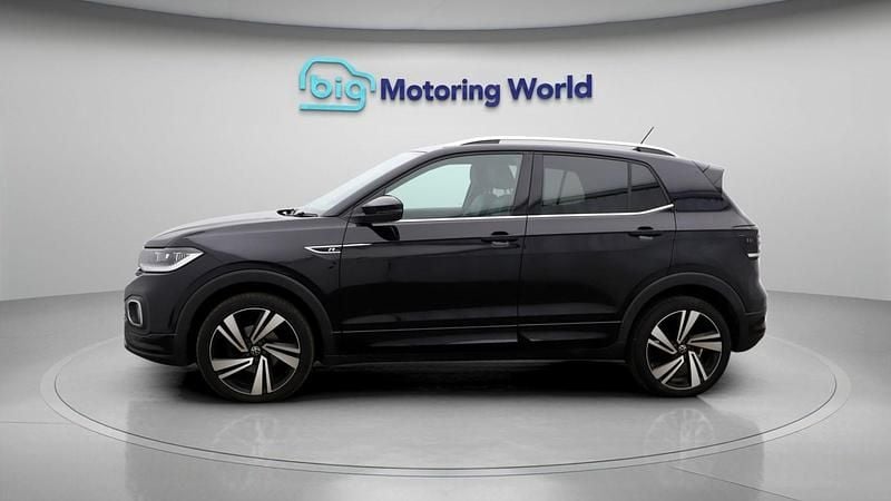 Used VW T-Cross R-line 110 HP (80 kW) 2023 Black SUV