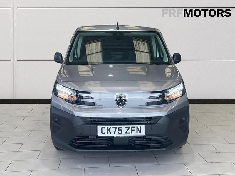 New Peugeot Partner 131 HP (96 kW) 2025 Cumulus gry MPV