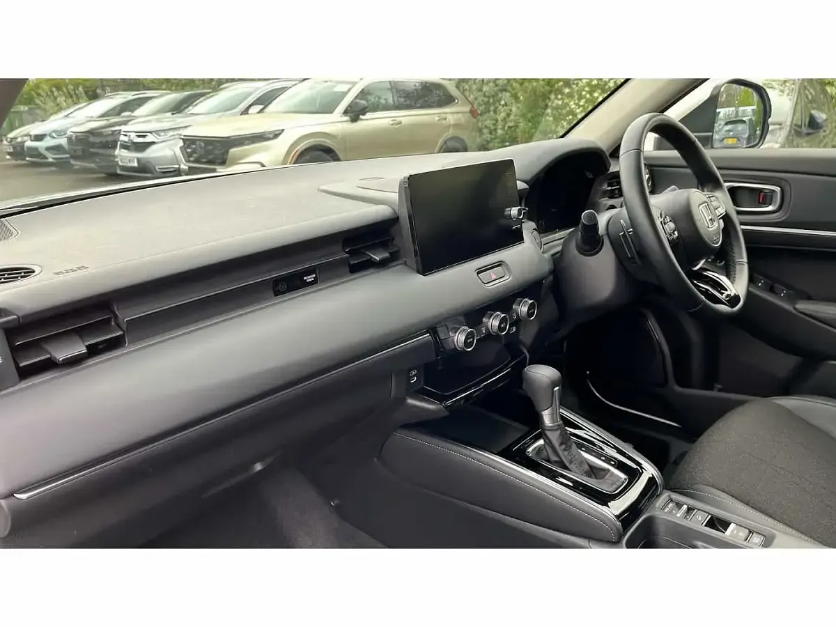 Used Honda HR-V Advance 131 HP (96 kW) 2025 White SUV