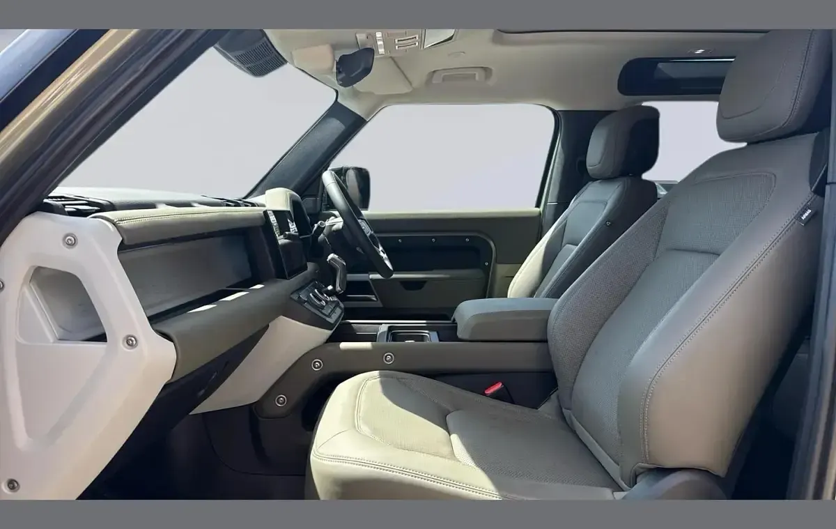 Used Land Rover Defender HSE Dynamic 245 HP (180 kW) 2024 Green SUV
