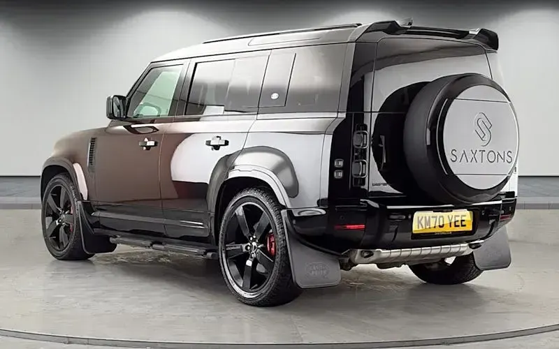 Used Land Rover Defender 400 HP (294 kW) 2024 SUV