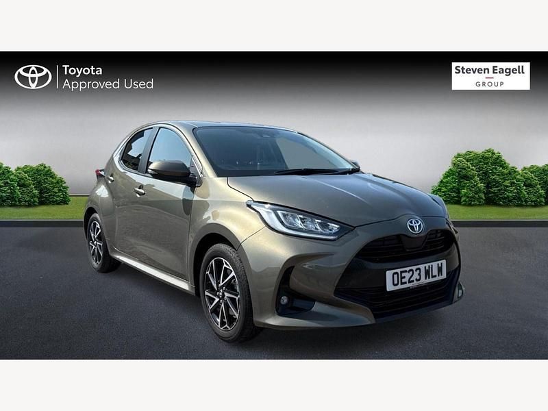 Bronze Used 2023 Toyota Yaris Hybrid Design Hatchback | £17,476 (Fair price) - Image 1/3