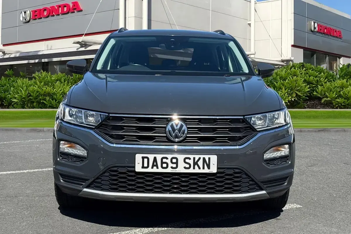 Begagnad VW T-Roc SE 2019 Grå SUV