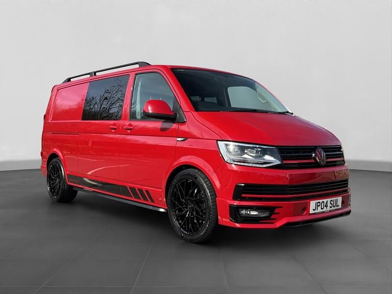 Begagnad VW Transporter Highline 150 HK (110 kW) 2016 Röd Van