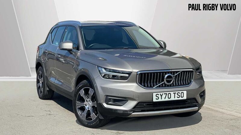 Grey Used 2020 Volvo XC40 Inscription SUV | £22,795 (Fair price) - Image 1/3