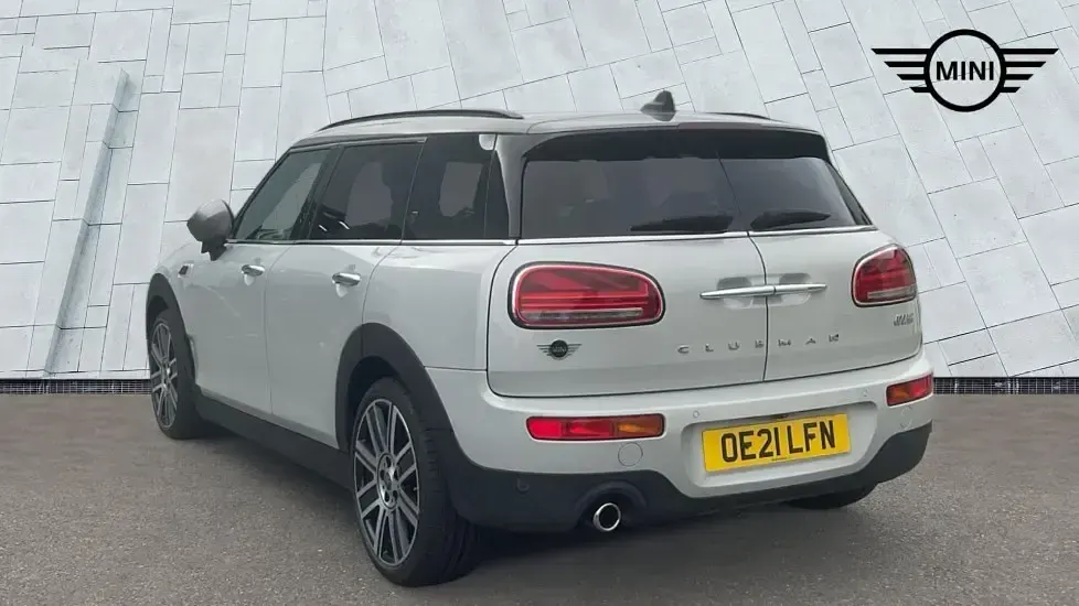 Used Mini Cooper Clubman Exclusive 134 HP (98 kW) 2021 Silver Estate