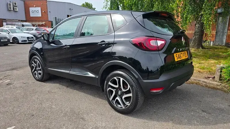 Used Renault Captur Dynamique 90 HP (66 kW) 2017 Black SUV