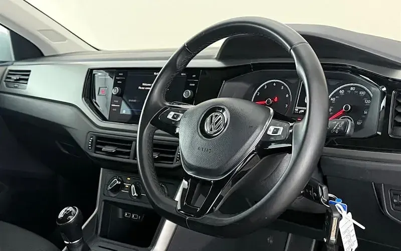 Used VW Polo SE 95 HP (69 kW) 2020 Hatchback