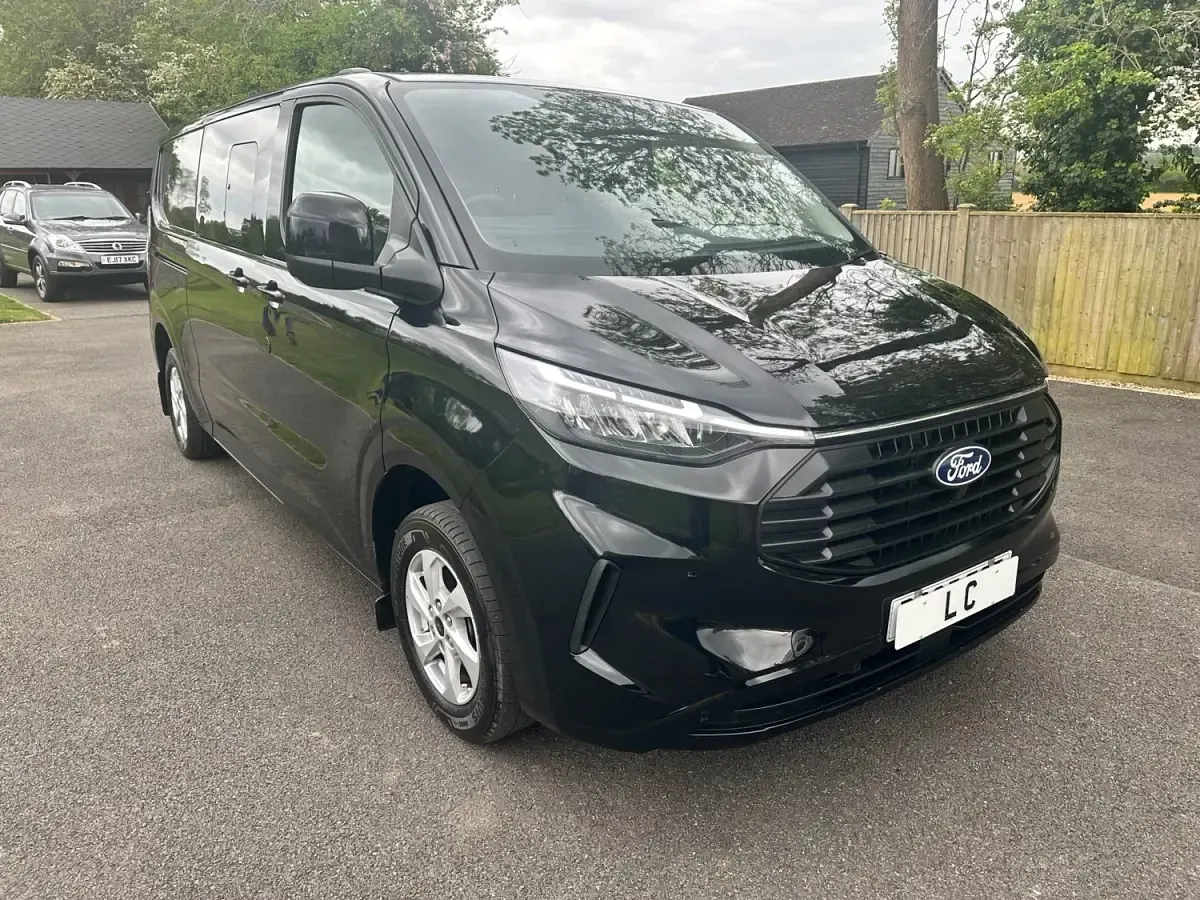 Usado Ford Transit Custom Limited 2025 Preto Van