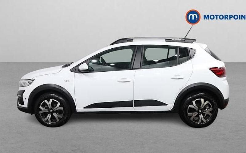 Used Dacia Sandero Prestige 91 HP (66 kW) 2022 White Hatchback