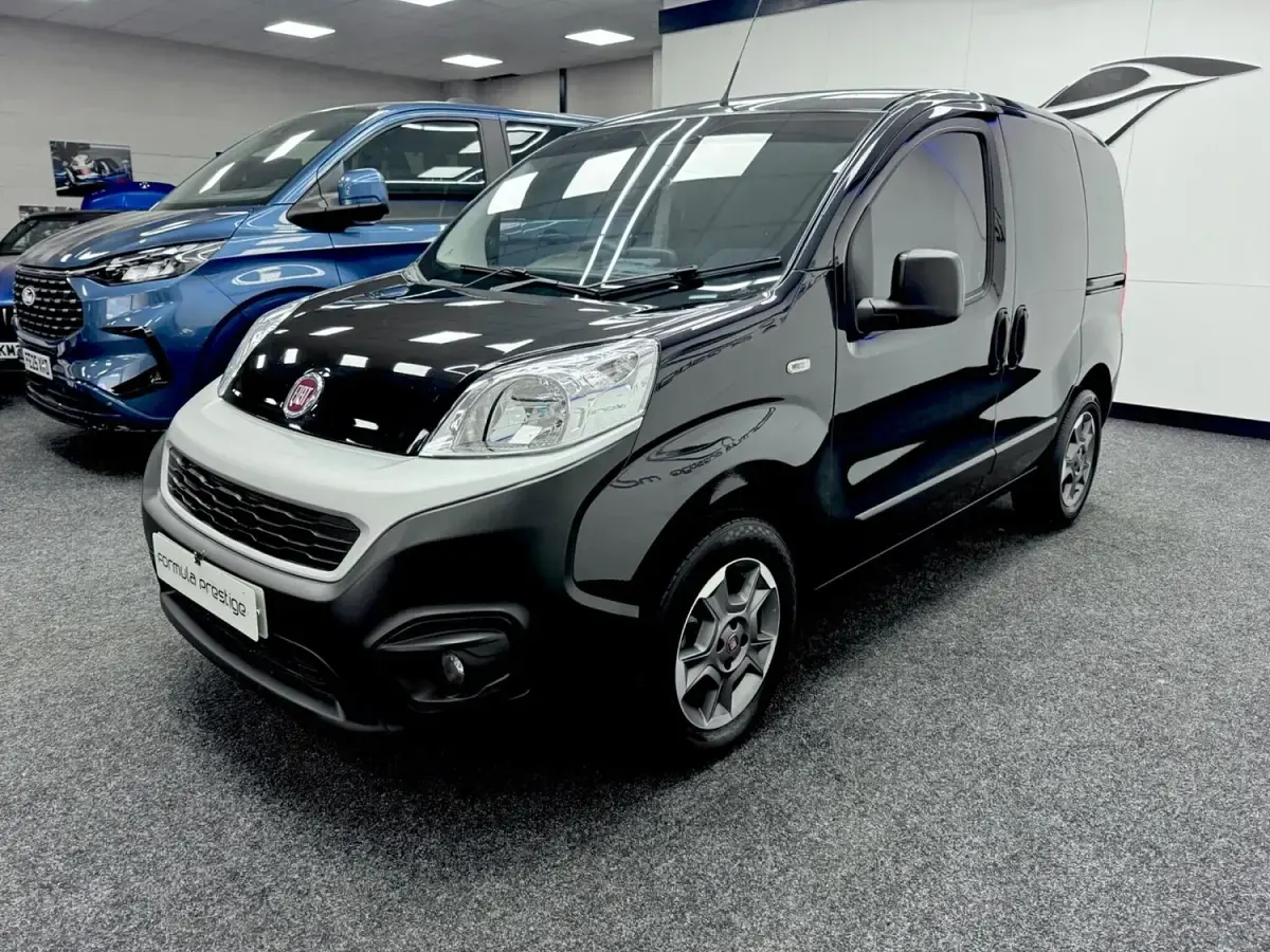 Used Fiat Fiorino 80 HP (58 kW) 2021 Black MPV