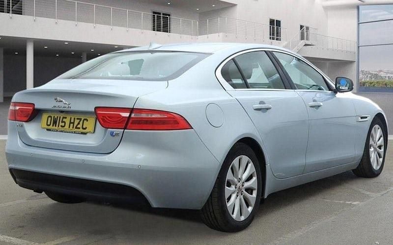 Used Jaguar XE Portfolio 163 HP (119 kW) 2019 Sedan