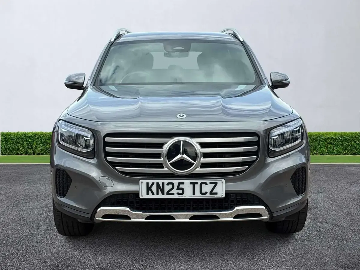 Used Mercedes GLB200 Executive 163 HP (119 kW) 2025 Grey SUV