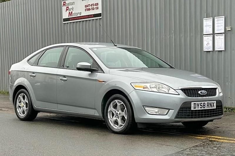 Silver Used 2008 Ford Mondeo Zetec Hatchback | £2,000 (Fair price) - Image 1/1