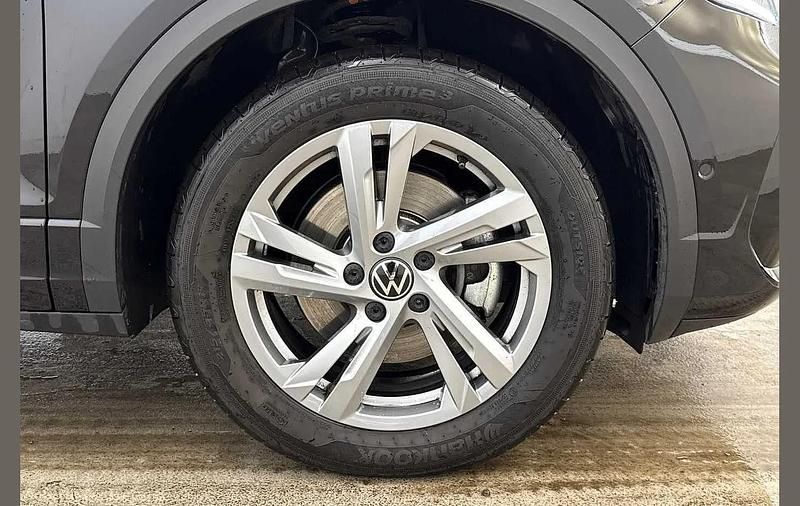 Used VW T-Roc R-line 150 HP (110 kW) 2025 Black SUV