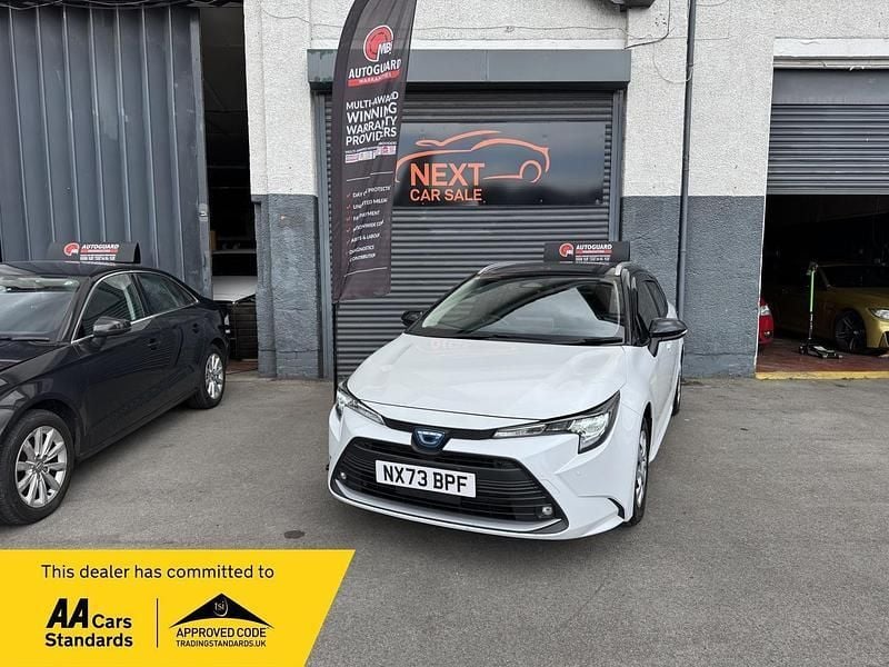 White Used 2025 Toyota Corolla Estate | £19,490 (Super price) - Image 1/4