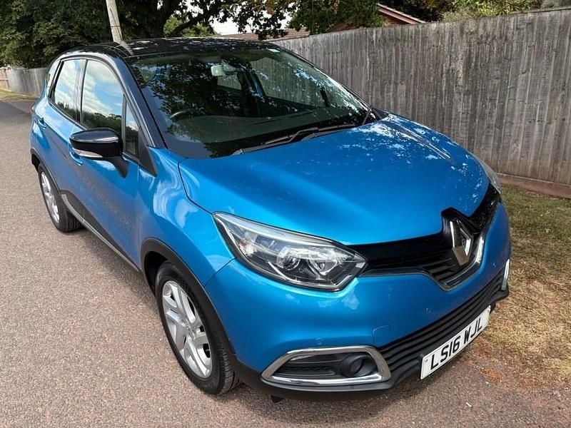 Blue Used 2016 Renault Captur Dynamique SUV | £6,495 (Fair price) - Image 1/4