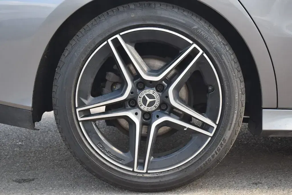 Used Mercedes CLA180 AMG line 136 HP (100 kW) 2023 Grey Coupe
