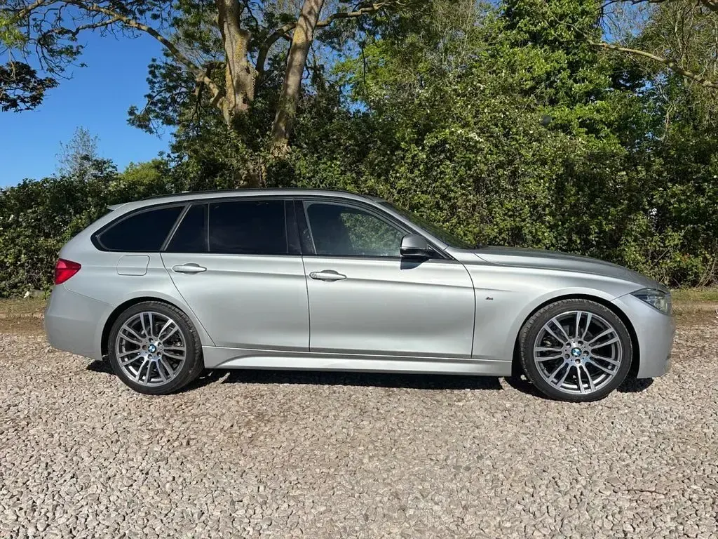 Begagnad BMW 318 M Sport 150 HK (110 kW) 2017 Silver Kombi