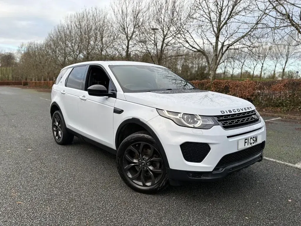 Used Land Rover Discovery Sport Landmark 180 HP (132 kW) 2019 White SUV