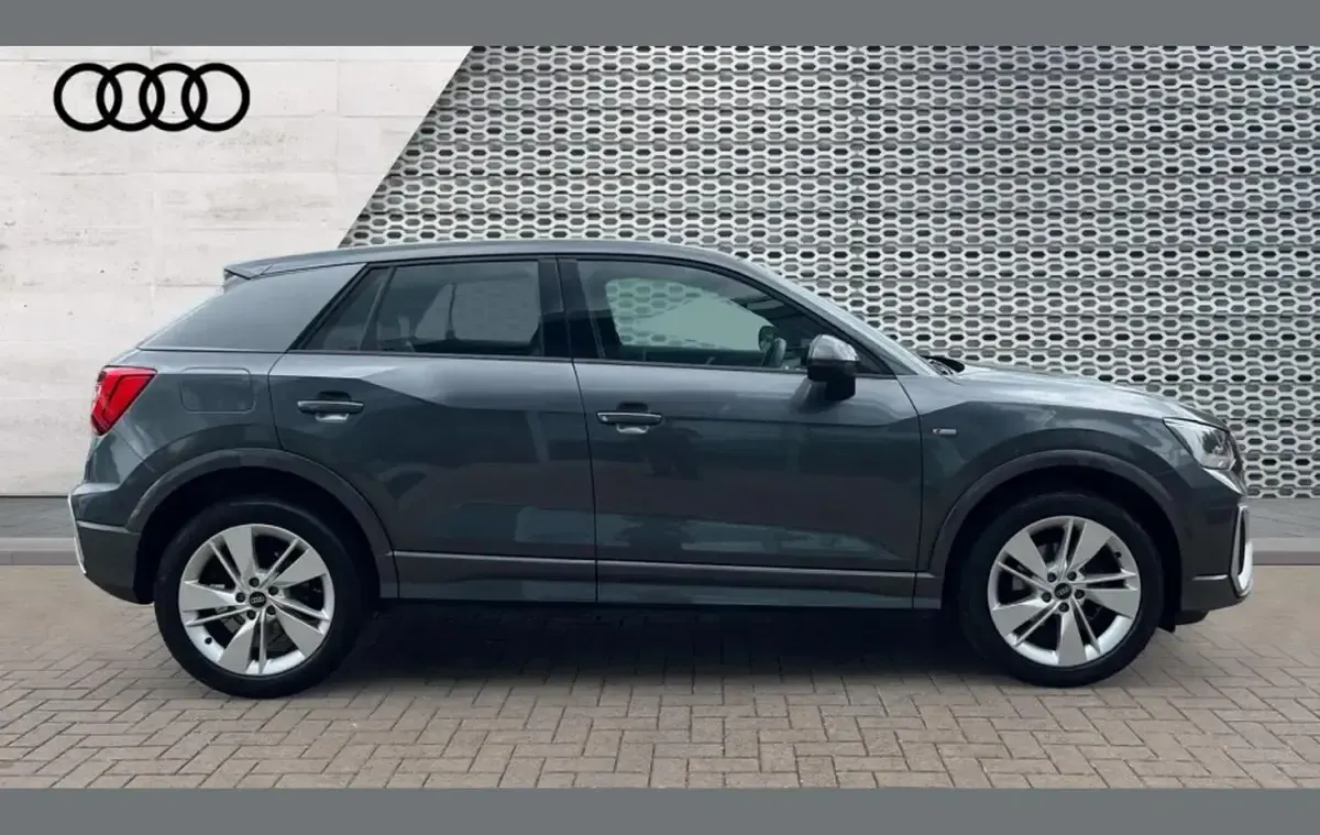 Used Audi Q2 S-Line 147 HP (108 kW) 2023 Grey SUV