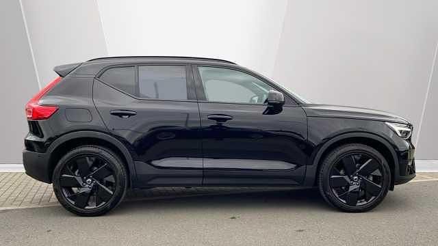 Used Volvo XC40 Ultra 163 HP (119 kW) 2025 Black SUV