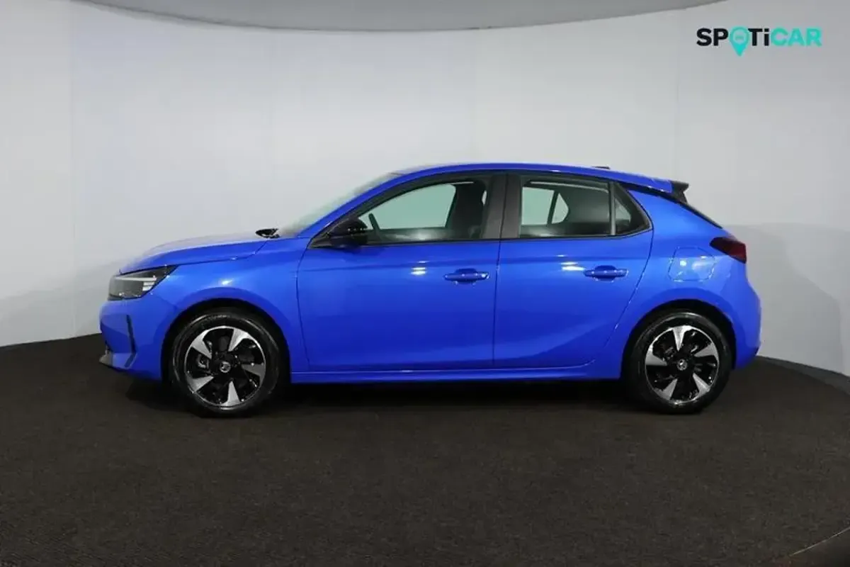 Used Vauxhall Corsa-e Design Edition 98 kW (134 HP) 2024 Blue Hatchback