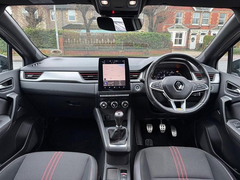 Used Renault Captur R.S. 140 HP (102 kW) 2022 Grey/black SUV