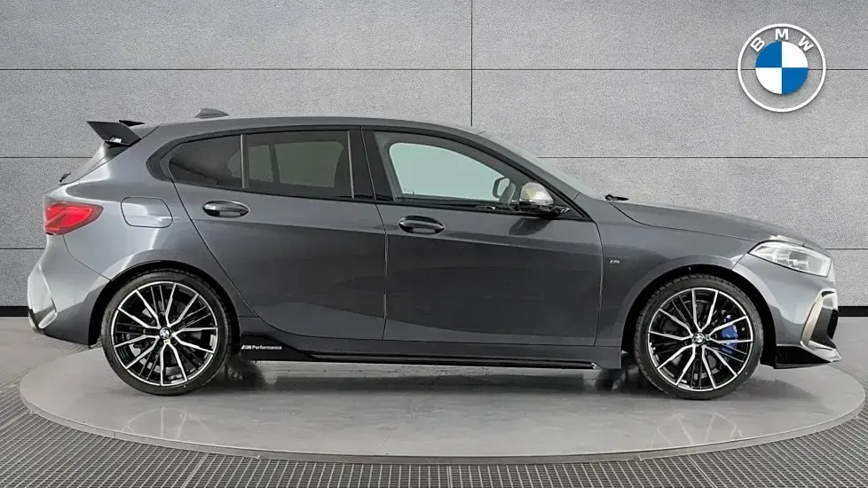 Używany BMW M135 M Sport 302 KM (222 kW) 2020 Szary Hatchback