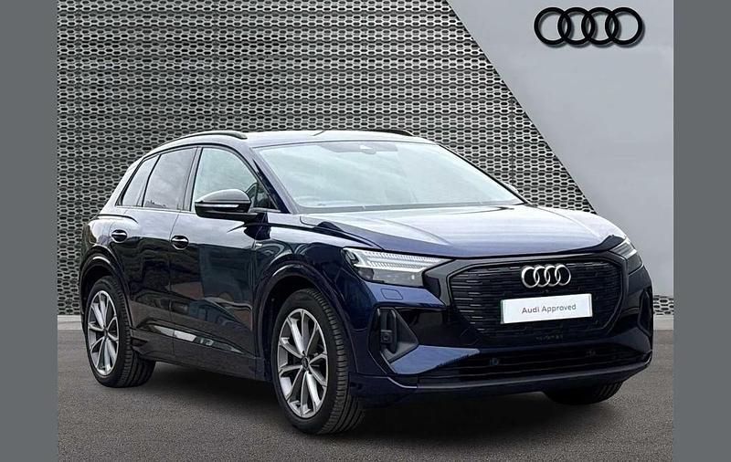 Used Audi Q4 e-tron Comfort 219 kW (299 HP) 2023 Blue SUV