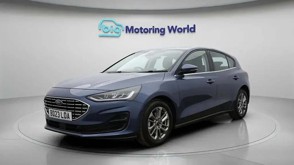 Usado Ford Focus Titanium 125 HP (91 kW) 2023 Azul Citadino