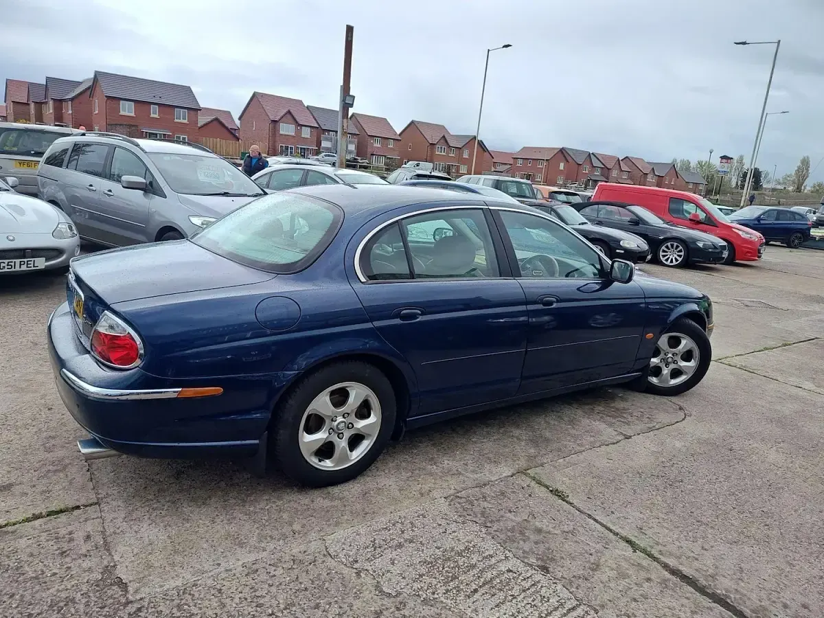 Used Jaguar S-Type SE 238 HP (175 kW) 2000 Blue Sedan