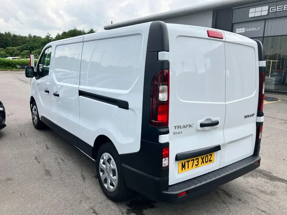 Used Renault Trafic 2023 White MPV