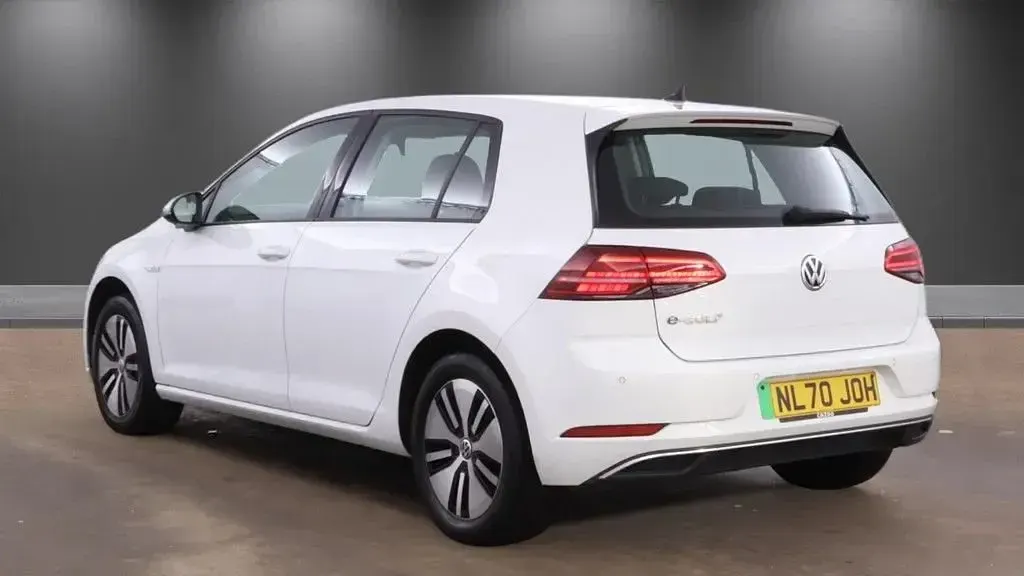 Used VW e-Golf 100 kW (136 HP) 2020 White Hatchback