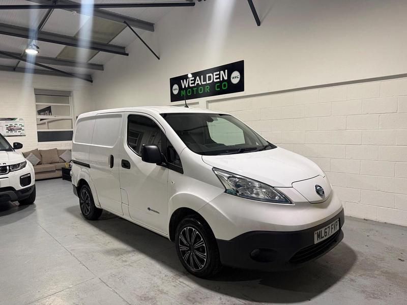 White Used 2017 Nissan e-NV200 Acenta MPV | £4,495 - Image 1/4