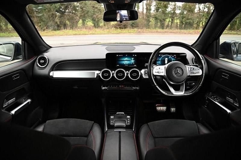 Used Mercedes GLB200 AMG line 150 HP (110 kW) 2021 Blue SUV