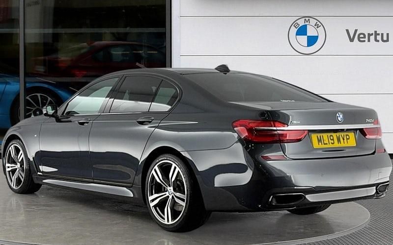 Used BMW 740 M Sport 320 HP (235 kW) 2019 Singapore grey metallic Sedan