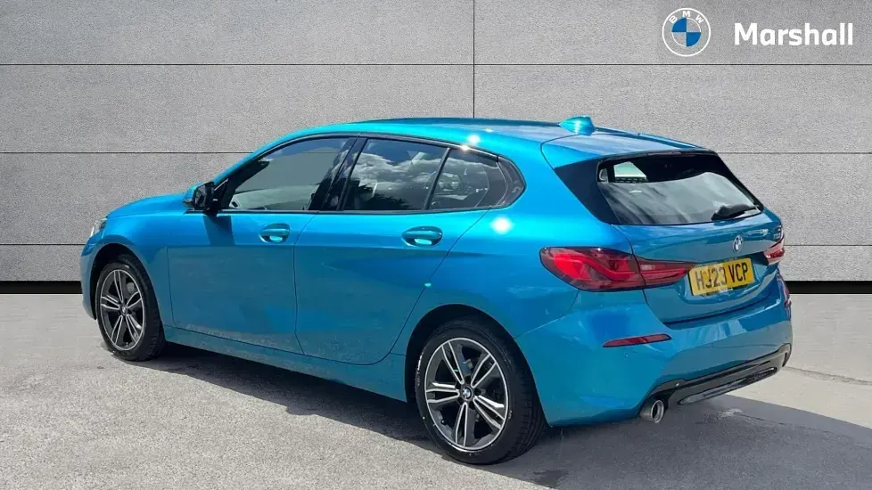 Used BMW 118 Sport Line 136 HP (100 kW) 2023 Snapper rocks blue Hatchback