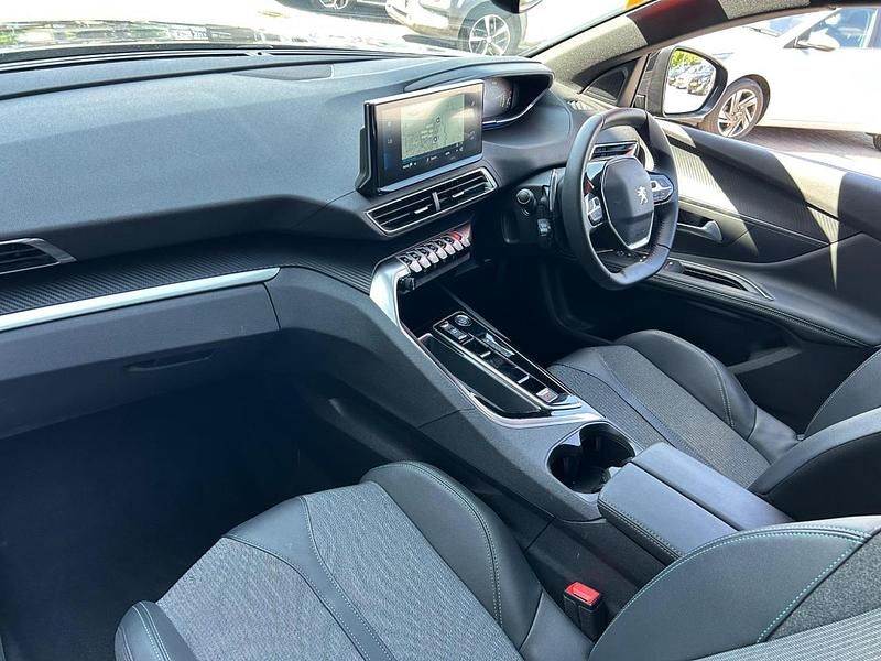 Black Used 2024 Peugeot 3008 Allure SUV | £20,769 (Fair price) - Image 1/4