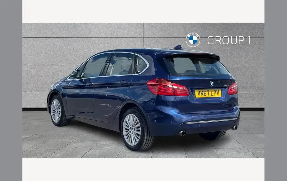 Used BMW 220 Luxury Line 192 HP (141 kW) 2017 Blue Hatchback