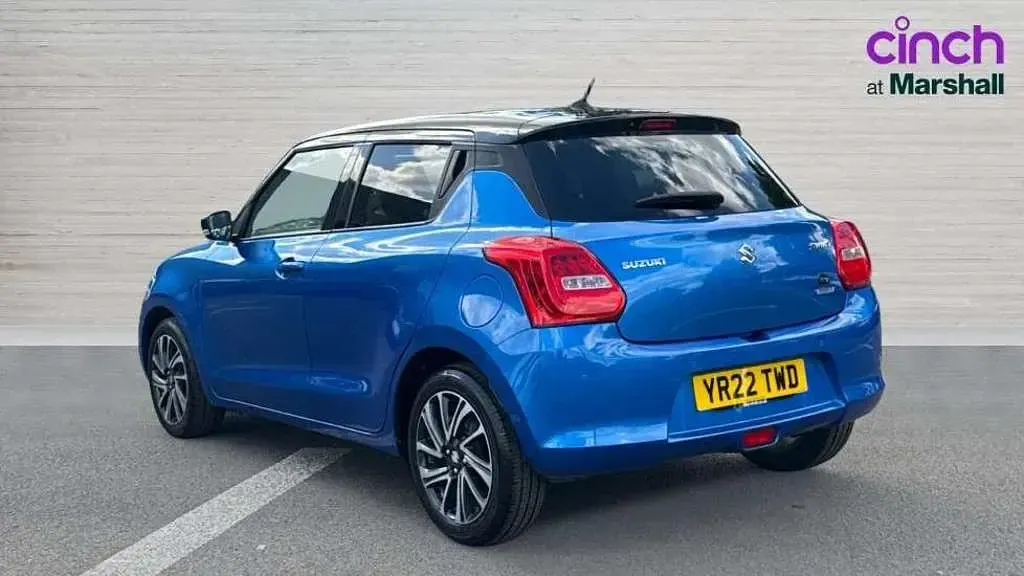 Used Suzuki Swift SZ5 83 HP (61 kW) 2022 Blue Hatchback